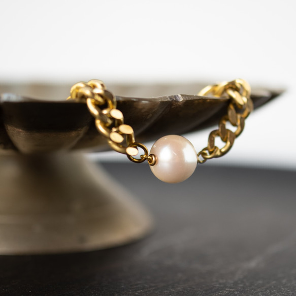 vintage chain & pearl bracelet 第2張的照片