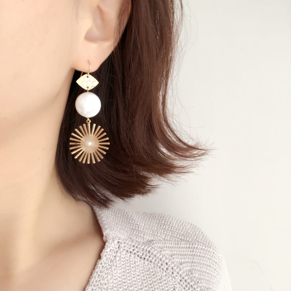 daisy [b] (14kgf pierces or earrings) 第2張的照片