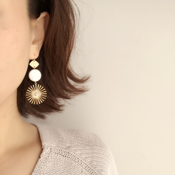 daisy [b] (14kgf pierces or earrings) 第3張的照片