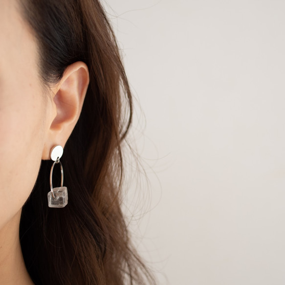 ice cubes -quartz-14kgf pierces or earrings 第7張的照片