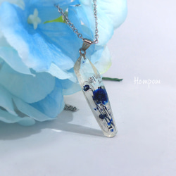 20n012_樹氷に閉じ込めた青い花のネックレス ホムポム 8枚目の画像