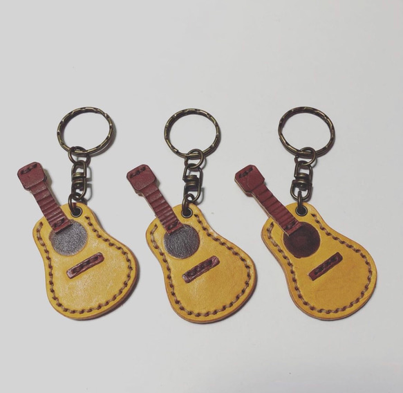 受注製作] エレキギター キーホルダー・リング 革 キーホルダー