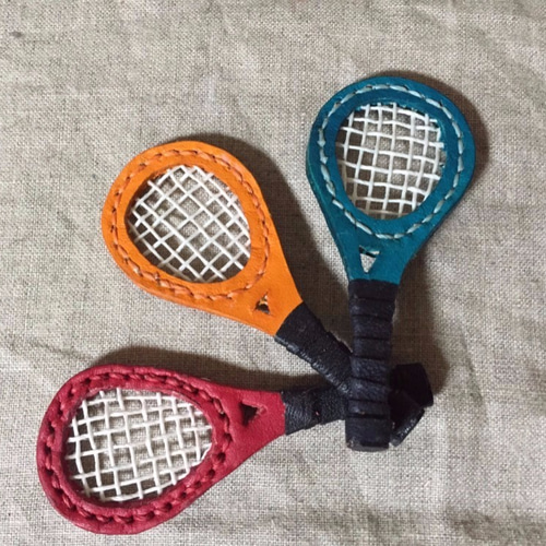 【オーダーページ】ラケットキーホルダー 受注製作□記念に□テニスラケット□キーホルダー□レザー□名