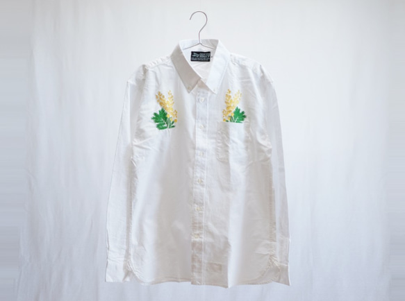 ミモザ刺繍 オックスフォード ボタンダウンシャツ （ホワイト・カラー刺繍） 1枚目の画像