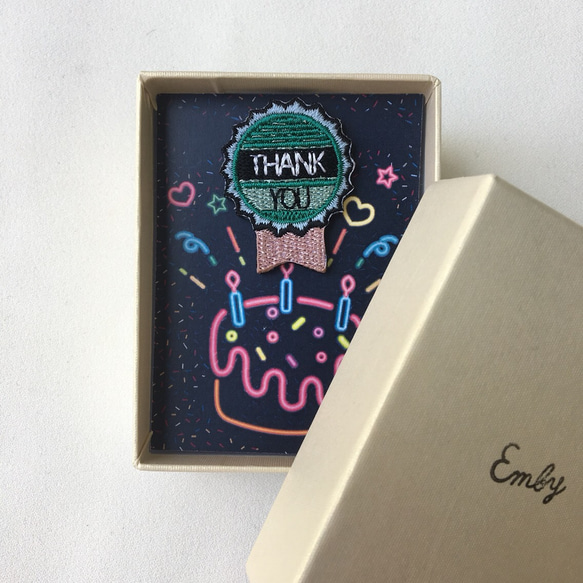 刺繍ブローチ『THANK YOU　ロゼット』 2枚目の画像