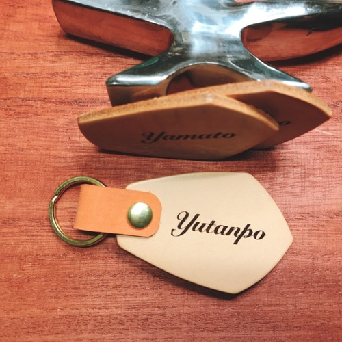 レーザー彫刻 名入れ 本革3mm厚素材 キーホルダー オーダー承ります