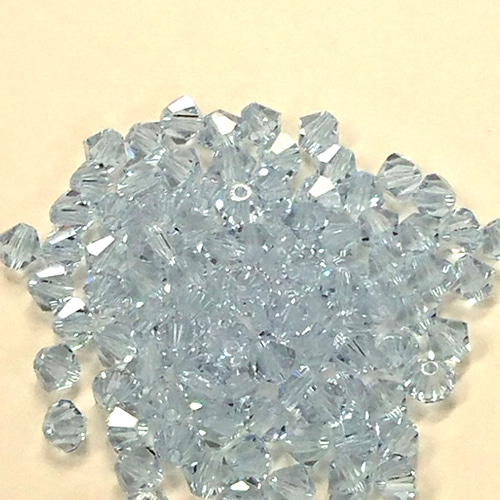 スワロフスキー #5301 アレキサンドライト 4mm ビーズ うっきー