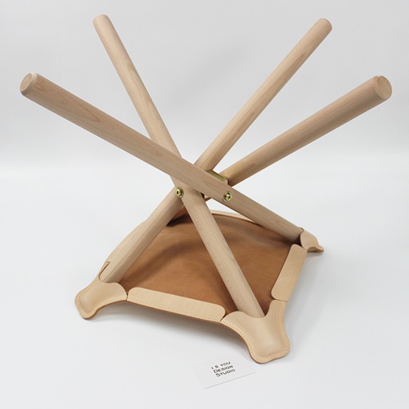 JAPAN LANSUI DESIGN ヌメ革＆無垢材 折りたたみチェアー(四脚椅子) 6枚目の画像