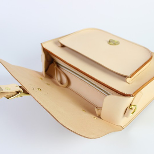 名入れ対応 ヌメ革手作り手縫い ショルダーバッグ トートバッグ リュック