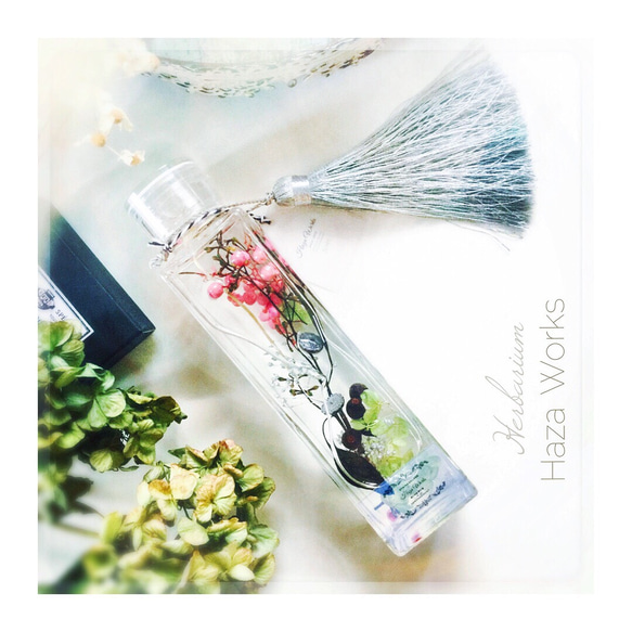 NEW！《癒しのインテリア》ハーバリウム✳︎Herbarium silver×light blue tassel 2枚目の画像