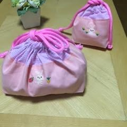 お弁当袋・コップ入れ＊クロスステッチ刺繍：うさぎ／＊入園入学・通園