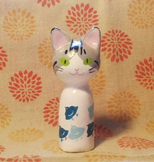 貓小木偶 Cat Kokeshi Doll (tabby×white) 第1張的照片