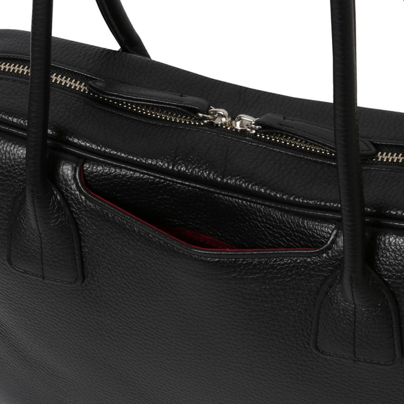 【日本製造，義大利皮革】人氣方形波士頓包，可裝A4尺寸文件，採用真牛皮製成，輕盈柔軟，黑色 第3張的照片