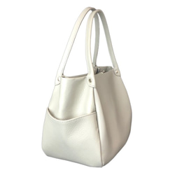 日本製造：全牛皮材質，頂部拉鍊，真皮包，輕便，真皮收縮皮手提包，淺灰色 第2張的照片