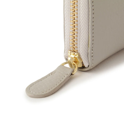 義大利皮革圓形拉鍊長皮夾，縮水皮革，大容量，淺灰色 第4張的照片