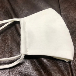 可水洗的三維面罩耳線可自由調節100％棉質的三維面罩可水洗的面罩M白色 第2張的照片