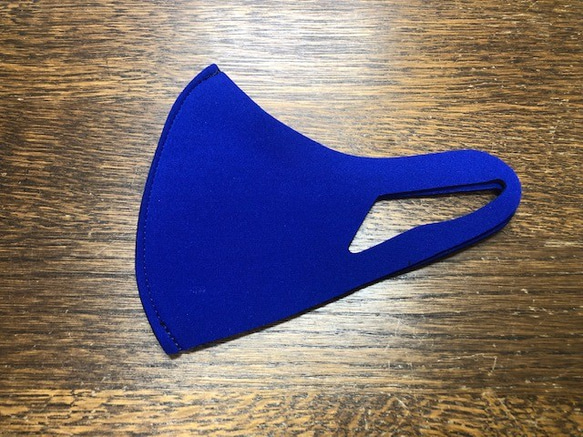 立体マスク 水洗いできるウエットスーツ素材の立体マスク 厚み2mm 繰り返し使える　洗えるマスク Mサイズ ブルー 2枚目の画像