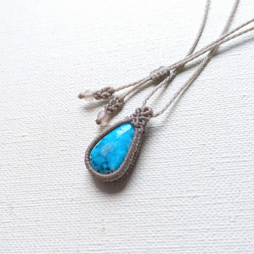 大粒ヘミモルファイトのマクラメネックレス ヘミモルファイト・マクラメペンダントdrs ネックレス