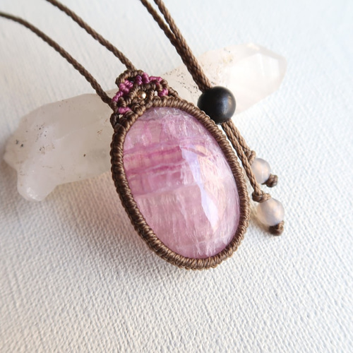 ピンクフローライト・マクラメペンダントttov ネックレス・ペンダント  