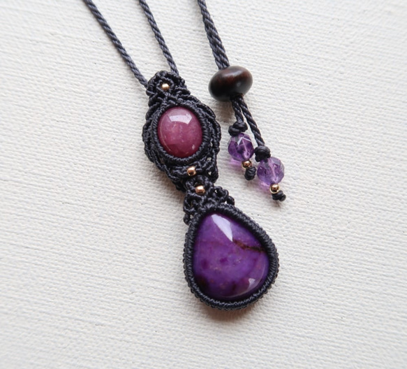 スギライト&ルビー・マクラメペンダントcldeco ネックレス