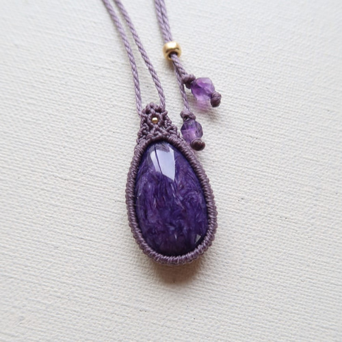 Creema限定』チャロアイト・マクラメペンダントldrdec ネックレス