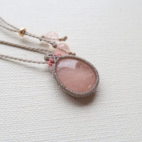 ♡『Creema限定』モルガナイト・マクラメペンダントffor ♡気まぐれ