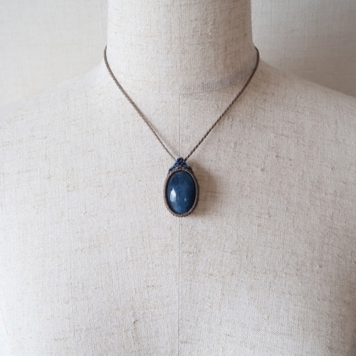 Creema限定』ディープブルーアクアマリン・マクラメペンダントjlov