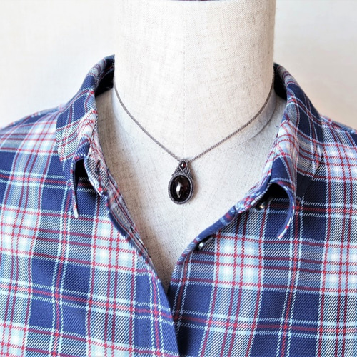 ロードライトガーネット・マクラメペンダントovup ネックレス