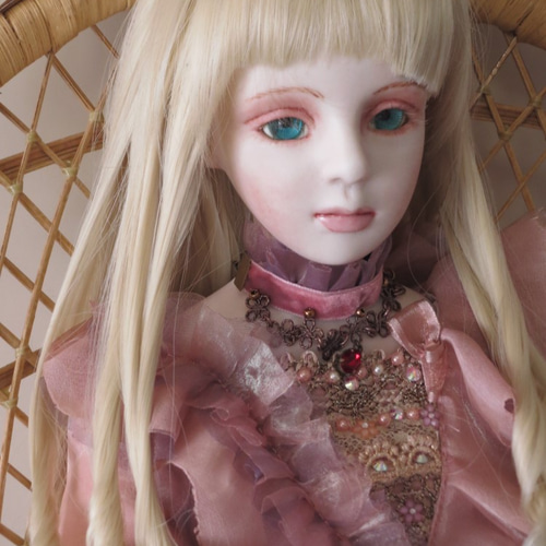 ビスク製アンティークドール ピンクドレス ミニョネット ピンクドレスの美人さん - 薔薇と天使のアンティーク