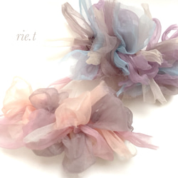 再販4【rie.t】オーガンジーの花咲バレッタ  ブーケ 1枚目の画像