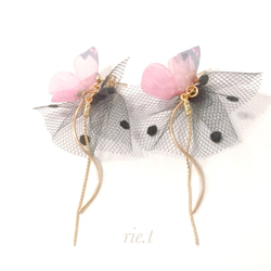 【rie.t】ひらひら蝶とチュールのバックキャッチ 1枚目の画像