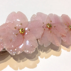 【rie.t】本物の桜♡バレッタ 押し花 3枚目の画像