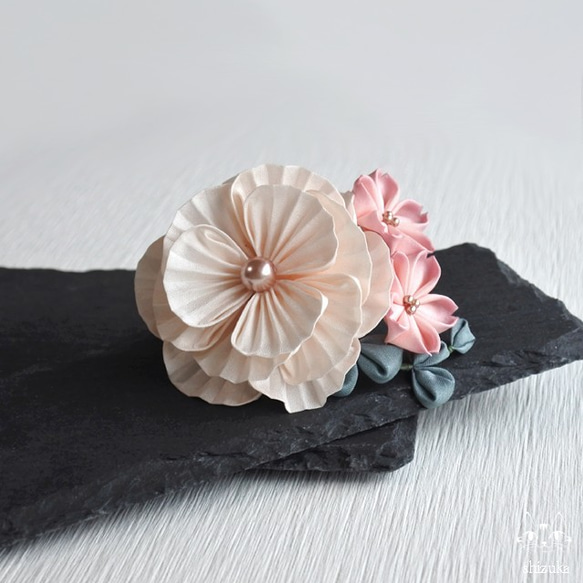 牡丹と桜✤2wayコサージュピン　«ピンク»　つまみ細工　髪飾り　入学式・卒業式・お呼ばれ・フォーマル 1枚目の画像
