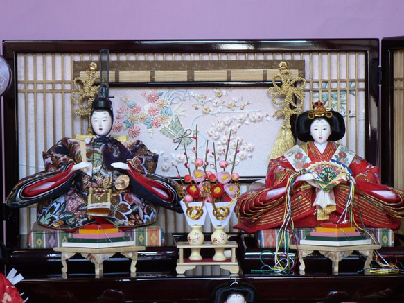 3月ひな人形　三五親王芥子官女三段飾り（花梨） 2枚目の画像