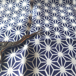ひと針刺し子の手拭いハンカチ⦿麻の葉 2枚目の画像