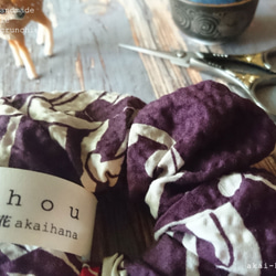 着物風和柄シュシュ⦿大輪菊⦿小豆紫 4枚目の画像