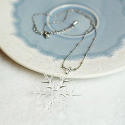 雪の結晶ネックレス(大) 3枚目の画像
