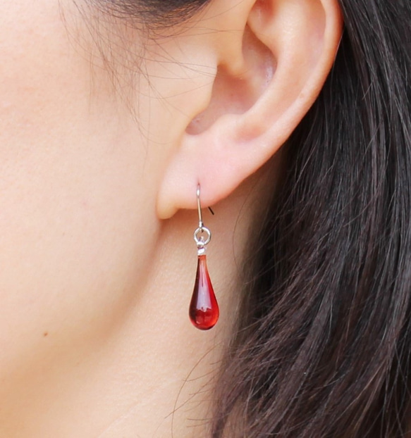 玻璃水滴造型耳針/夾式耳環(迷你長版)紅色 第2張的照片