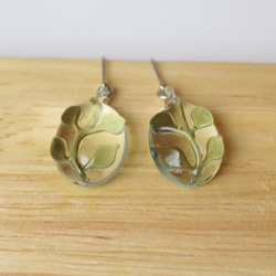 透明樹葉造型耳針/夾式耳環 第5張的照片