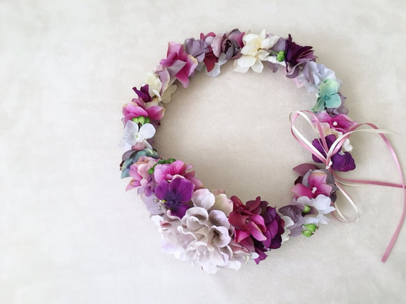 薰衣草和紫色的花環 第1張的照片