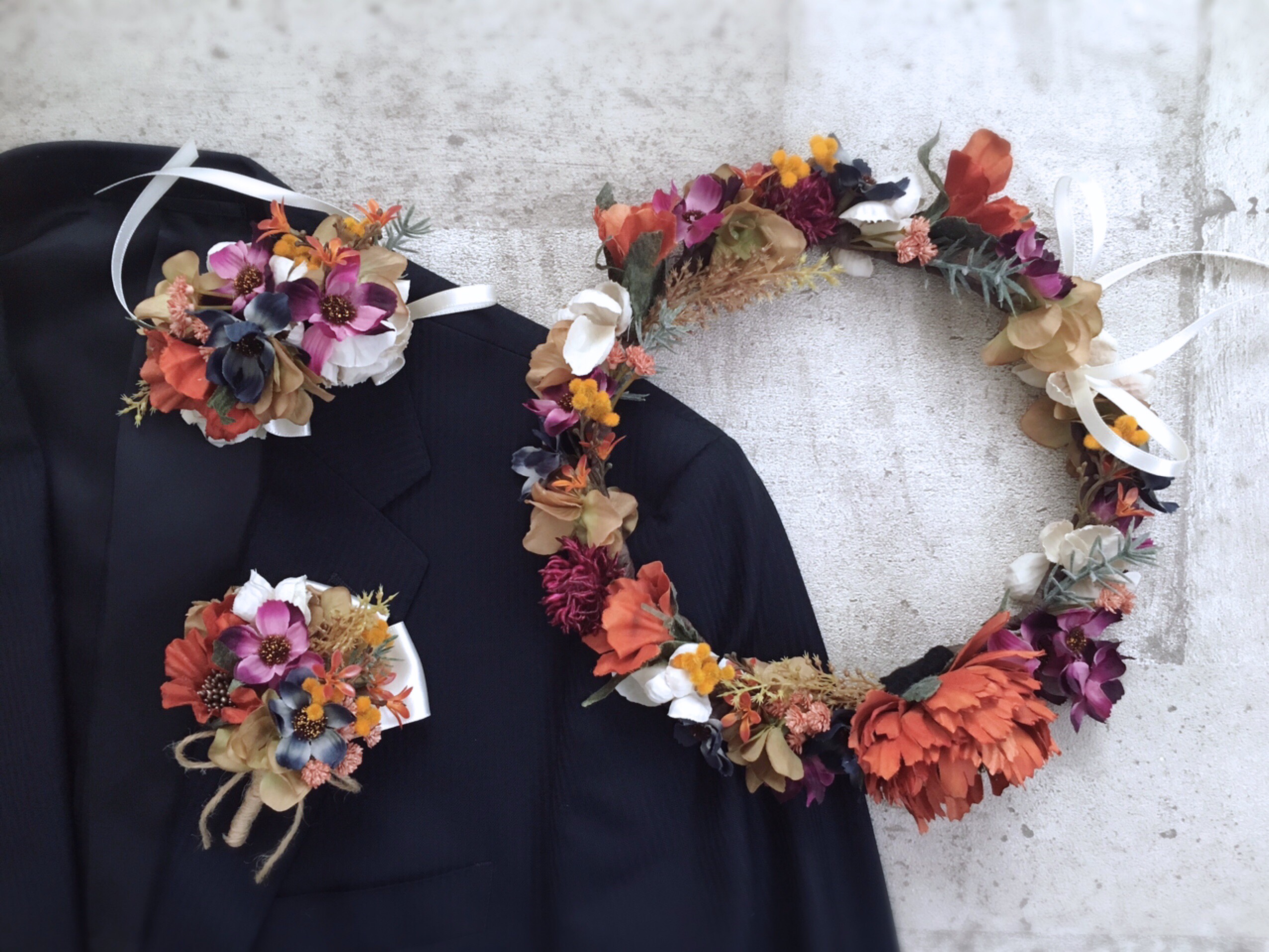 オータムカラーの花冠&リストブーケ&ブートニア3点セット 12,100円