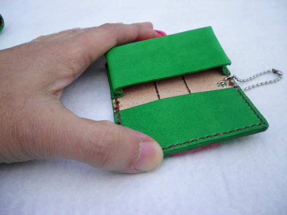 スマートキーケース・タイプD（クリスマス・カラー）：本革：手縫い：手染め 5枚目の画像