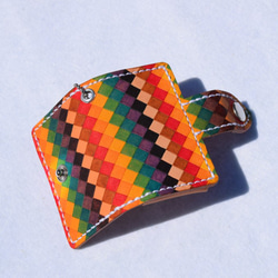 虹色モザイク柄のスマートキーケース：本革：手縫い：手染め 3枚目の画像