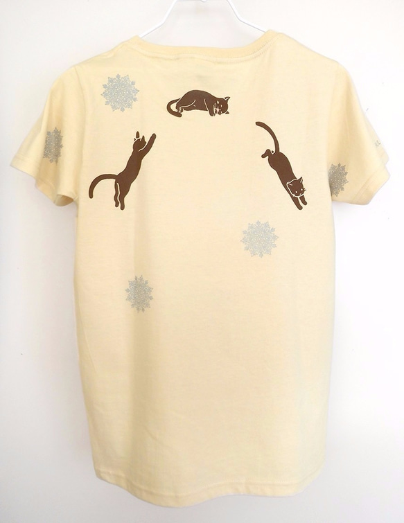 猫さんぽ柄Tシャツ（受注生産） 2枚目の画像