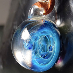 ●  [ オミグラ！ ]  宇宙 ガラス 地球  ハンドメイド ネックレス ペンダント メンズ レディース ● 9枚目の画像