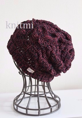 【しめつけないシルクコットンのたっぷりニット帽】 綿＆シルク100％　ボルドーブラック系