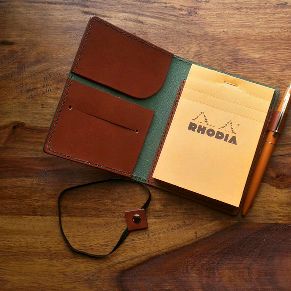 ※メモ帳とボールペン付き　RHODIA NO.12　レザーメモカバーセット※　緑×茶×ゴールド　送料込み　本革　プレゼン 2枚目の画像