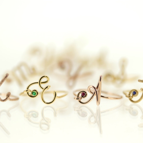 K18イニシャルリング 鍛造 彫金&サインアート作家によるコラボ作