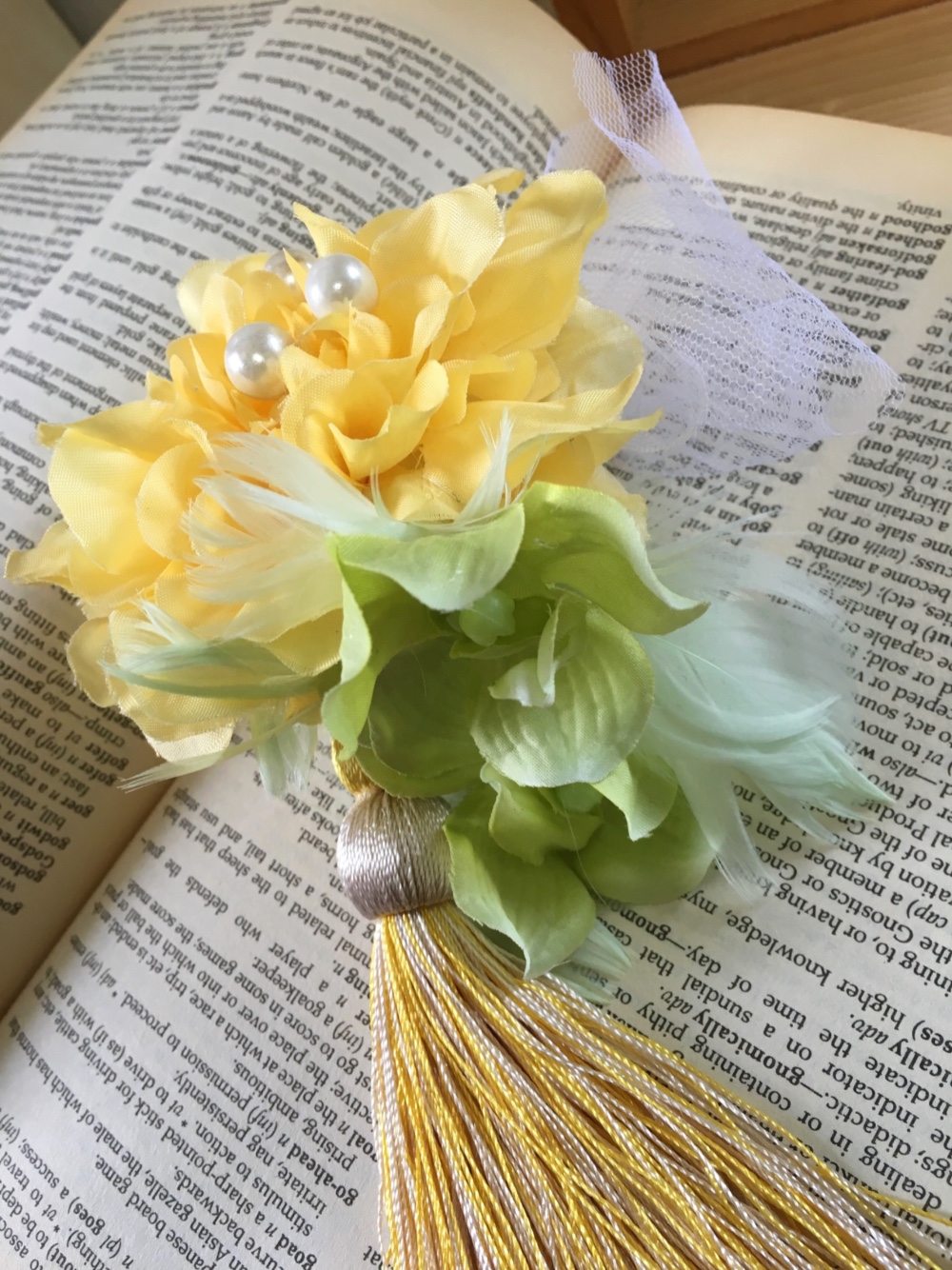 ダリアと胡蝶蘭の髪飾り【造花】ウェディング・成人式などの着物に！