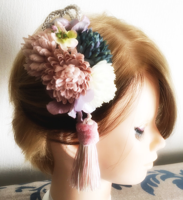 マムとタッセルの髪飾り【造花ヘッドドレス】ウェディング・成人式などの着物に！ 2枚目の画像
